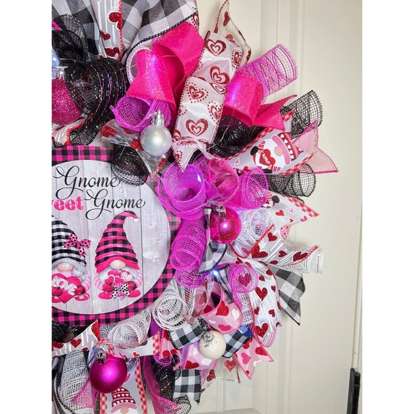Handmade Valentine’s Gnome Sweet Gnome Ribbon Prelit Wreath 22 ins LED W16 - Picture 7 of 11